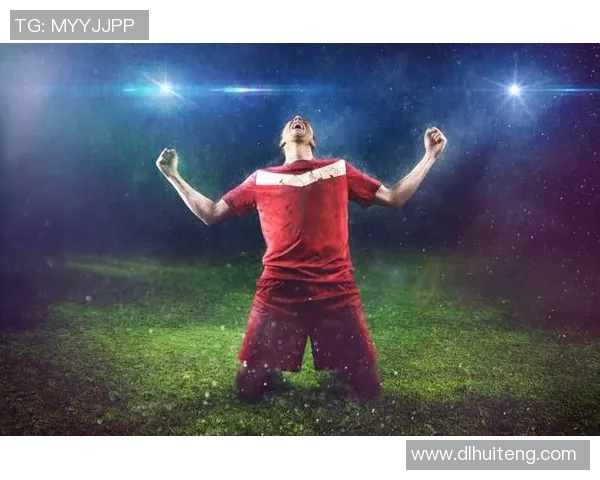 足球明星精彩瞬间集锦球场上的绝妙打击与技巧展示 足球明星精彩瞬间集锦球场上的绝妙打击与技巧展示