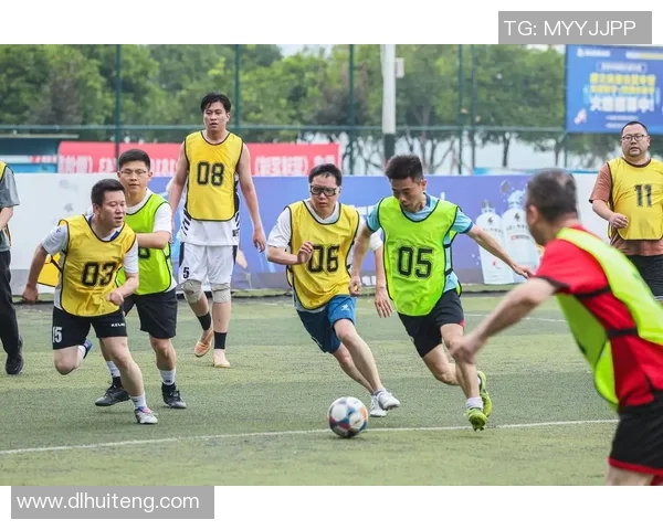 八号位足球明星盘点那些在绿茵场上闪耀的传奇球员与他们的辉煌成就